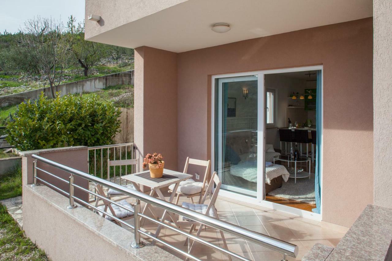 Relax Makarska Apartamento Exterior foto